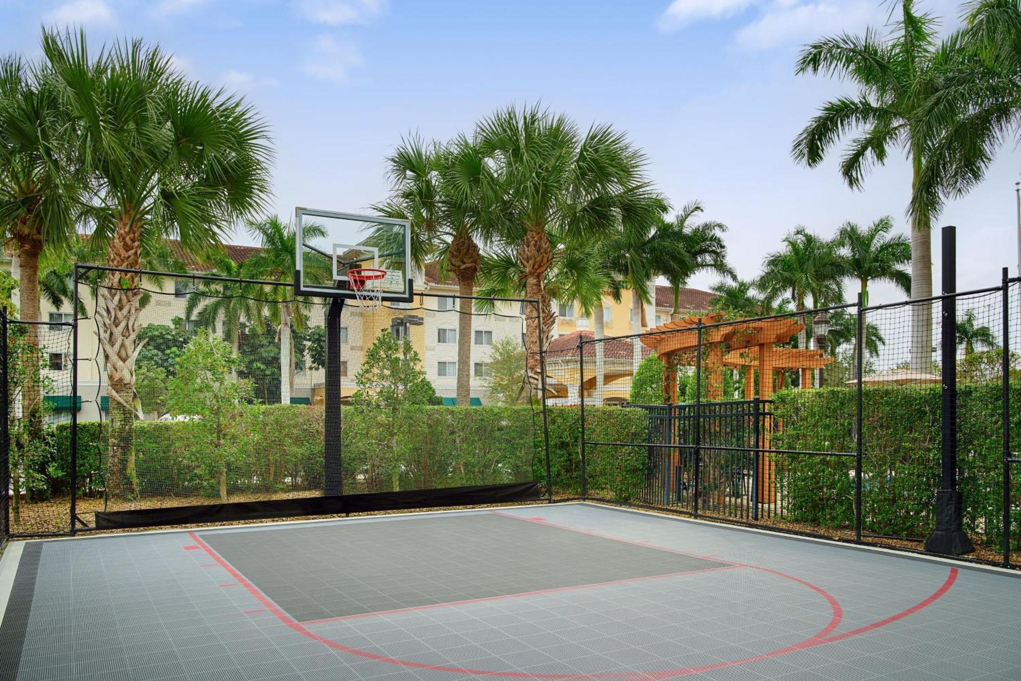 אסטרו Residence Inn By Marriott Fort Myers At I-75 And Gulf Coast Town Center מראה חיצוני תמונה