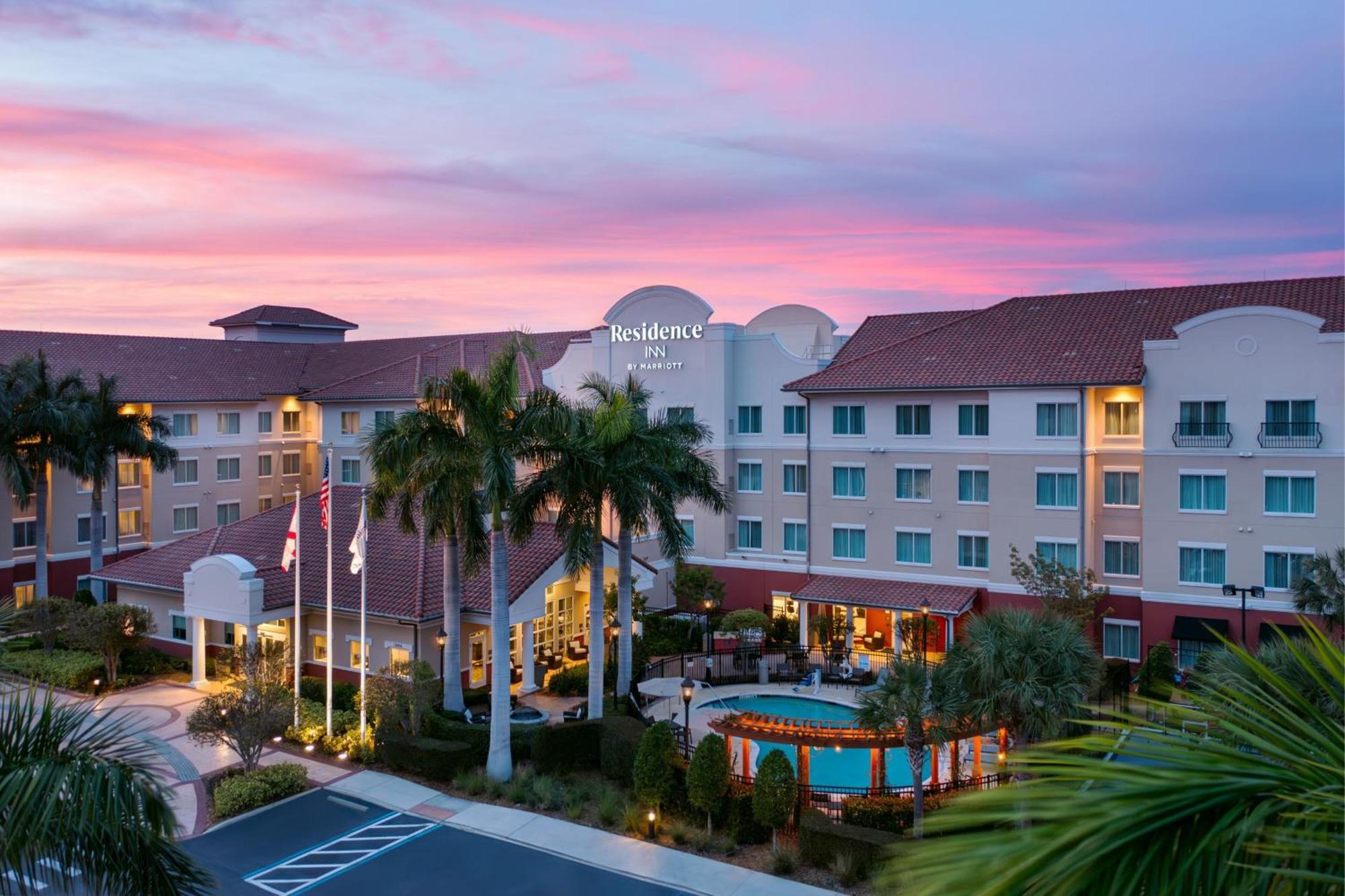 אסטרו Residence Inn By Marriott Fort Myers At I-75 And Gulf Coast Town Center מראה חיצוני תמונה